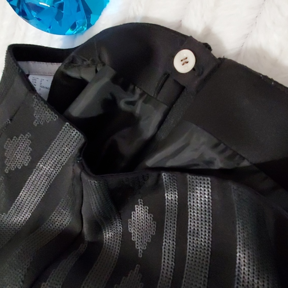 H & M Black matte sequin mini skirt size 2 - Picture 7 of 8